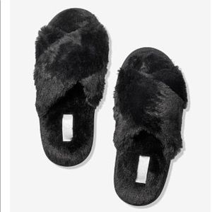 ‘PINK’ Crossover Faux Fur Slippers